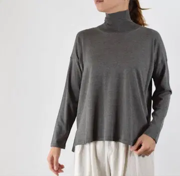 택 포함 새상품 evam eva(에붐에바) 터틀 니트 그레이