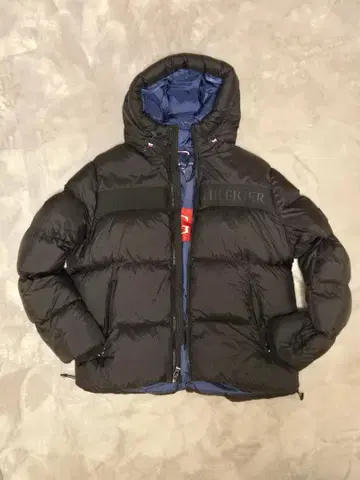 [ 거의 미사용 ] TOMMY HILFIGER 블랙 다운 자켓