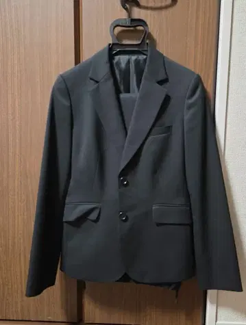 AOKI 블랙 싱글 버튼 취업 정장