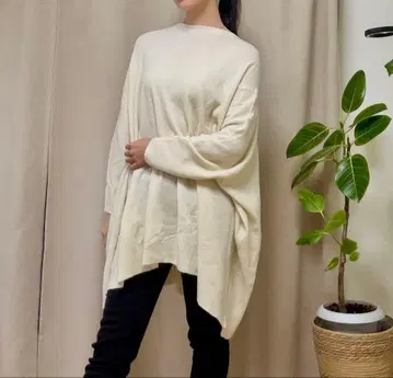 IENA 이아나 오버 사이즈 크림색 니트 스웨터