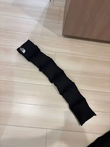 THE NORTH FACE 블랙 머플러