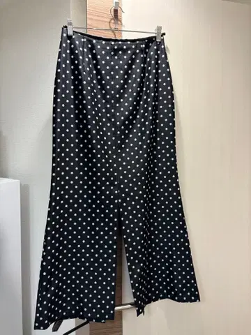 이에나 도트 자카드 롱 스커트 38