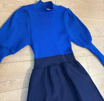 바니스뉴욕 퍼프 슬리브 리브 편직 니트 원피스 하이넥