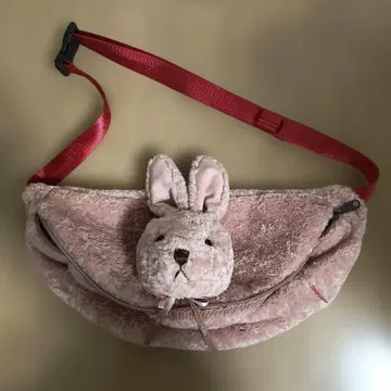 핑크하우스 토끼 브로치 포함 핑크 바디백 (새상품, 미사용)