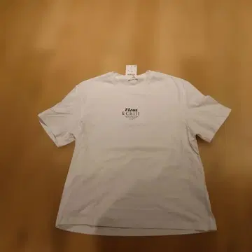 ZARA Float & Chill 화이트 T셔츠 L 사이즈