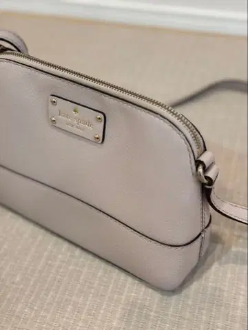 케이트 스페이드 숄더백 라이트 그레이
