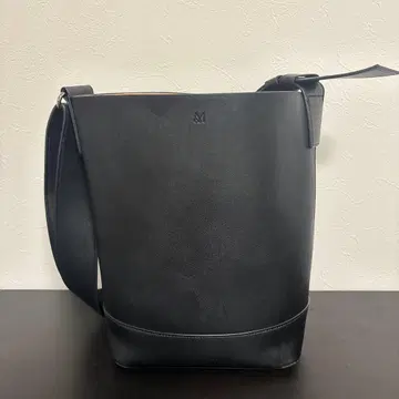 앤드미크 가죽 버킷형 숄더백