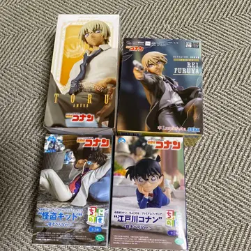 명탐정 코난 피규어