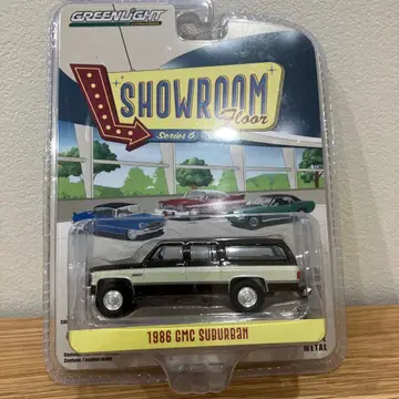 미개봉품 GREENLIGHT GMC SUBURBAN 1/64