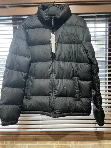 퍼스트 다운 블랙 다운 자켓 미사용