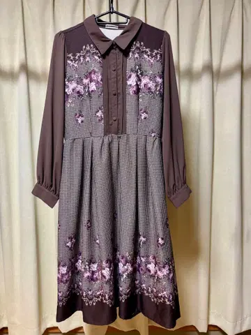 axes femme 꽃무늬 긴팔 원피스