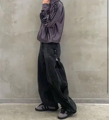 아디다스 다크 그레이 와이드 데님 팬츠