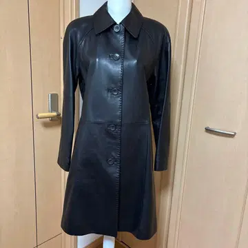 CORDIER 가죽 코트