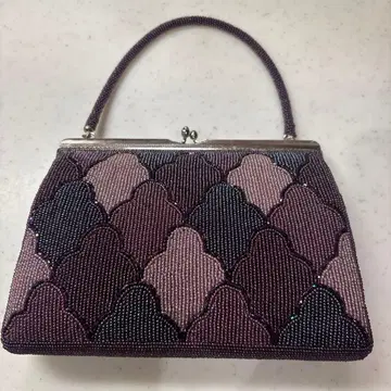 보라색 계열 비즈 장식 일본 의류용 백