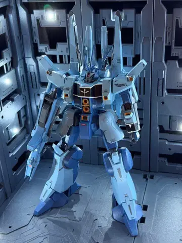 전체 도색 완성품 1/144 HG 도벤 울프