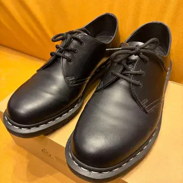 닥터 마틴 1461 블랙 ( UK 9/28cm 상당 )