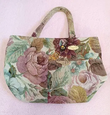 싱크비 꽃무늬 핸드백