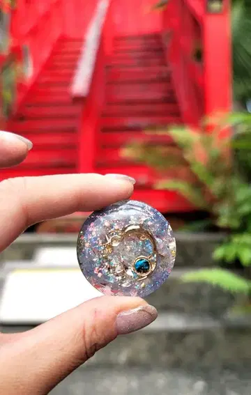 용기를 주는 작은 부적 돌고래 오르가나이트