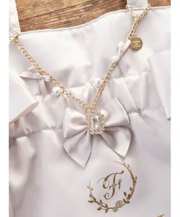 메종 드 플뢰르 리본 참