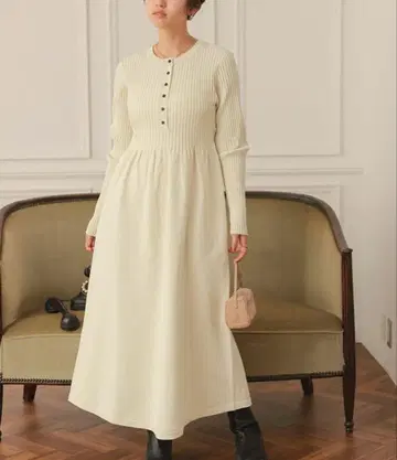 titivate 헨리넥 디자인 니트 원피스