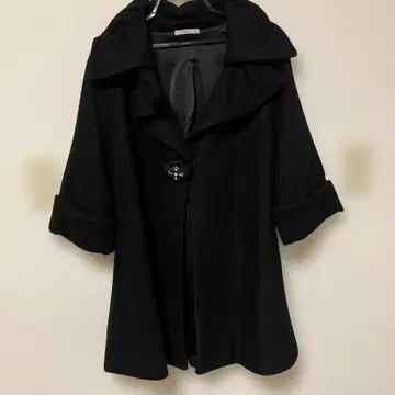 로즈버드 블랙 비쥬 코트 XS