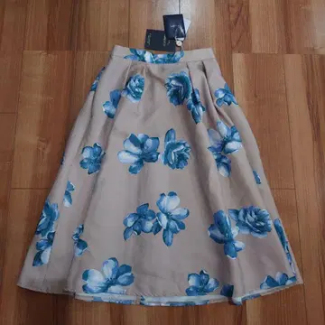 JUSGLITTY 꽃무늬 플레어 스커트