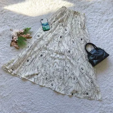 바니유 롱 스커트 플레어 선화 꽃무늬 어른 내추럴 고급 냉감계