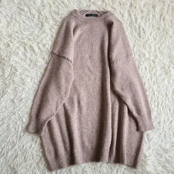 2023 가을/겨울 미즈이로 인드 크루넥 핸드 스티치 니트 원피스