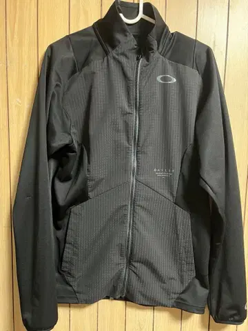 Oakley 블랙 자켓 M