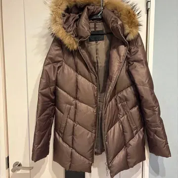 UNTITLED 후드 부착 다운 자켓 사이즈 2