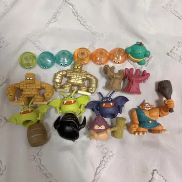 드래곤 퀘스트 카사네테 슬라임 녹슨 투구 아틀라스 골드맨