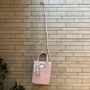 LOWRYSFARM 헬로키티 me% 퀼팅 miniBAG