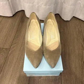 YOSHITO 스웨이드 카키 스틸레토 펌프스