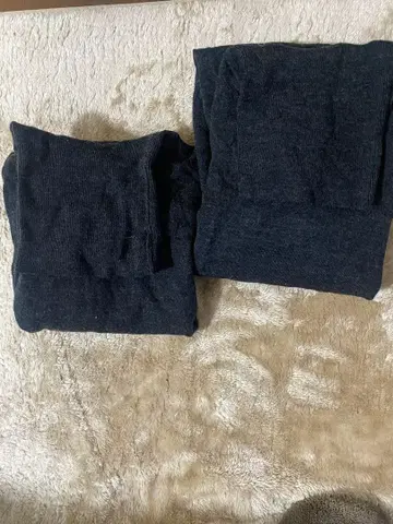 [새상품급] 유니클로 UNIQLO 메리노 터틀넥 차콜 그레이 M 2장