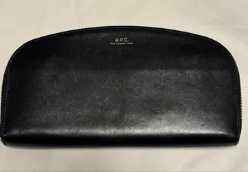APC 롱 지피 월렛 하프문 장지갑 카프 천연 가죽 블랙