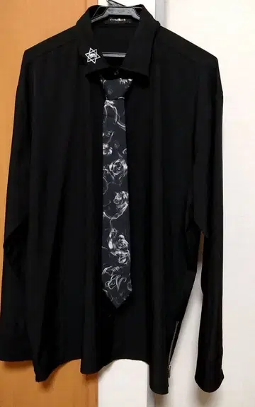 CIVARIZ 넥타이 포함 셔츠