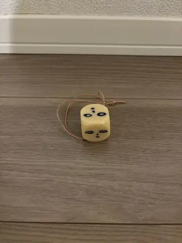 39ETC X 마도카린달 Face Dice Keyring 1개