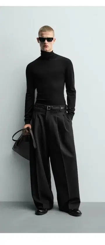 ZARA 와이드 레그 플리츠 팬츠