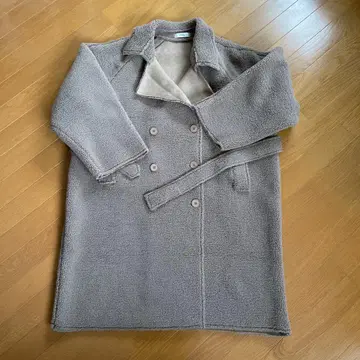 보아 소재 더블 브레스트 롱 코트