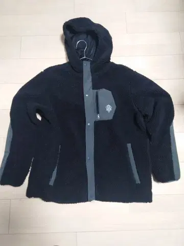 The DUFFER of ST.GEORGE 보아 플리스 후드티 라이트