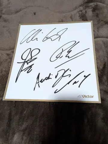 HELLOWEEN 친필 사인 메탈