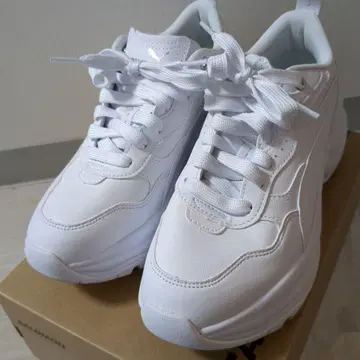 새상품급 24cm 푸마 CILIA WEDGE 시리아웨지 통굽 스니커즈