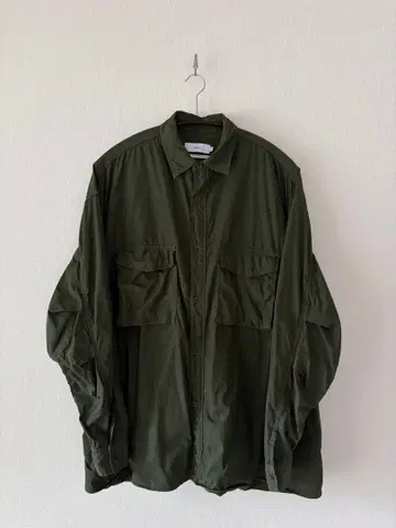 Graphpaper 그라프 페이퍼 오버사이즈 퍼티그 셔츠 [ F ]