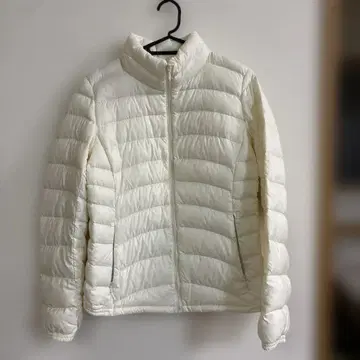 UNIQLO 화이트 다운 자켓 S