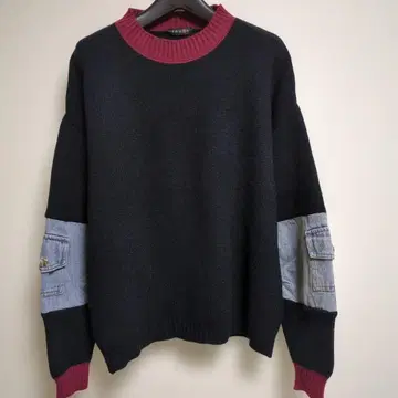 TRUBE 데님 절개 스웨터