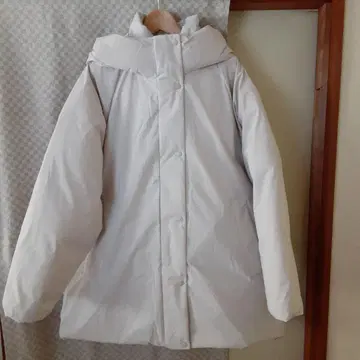 [ 새상품 ] GU 웜 패딩 스티치리스 코트 화이트 후드 부착 XL