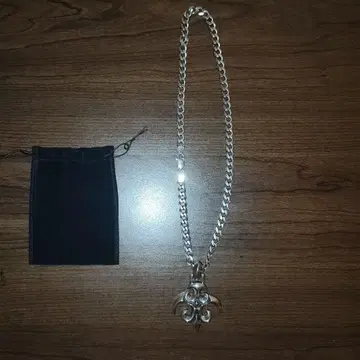 야미킨 우시지마군 목걸이 PIEROHOUSE