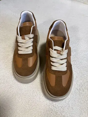 캐주얼 스니커즈 여성용 워킹화 통굽 통학 출퇴근용