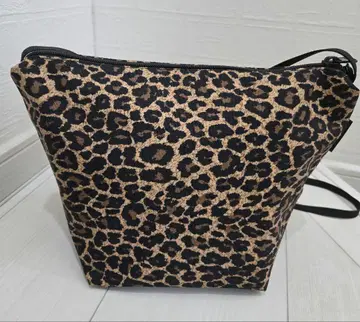 에르베샤 펠리에 빅 미니백