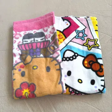 새상품 산리오 헬로키티 갸루키티 페이스타월 2개